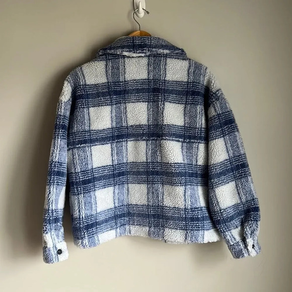 NWT Vici x Amber plaid faux Sherpa Jacket - Picture 2 of 6